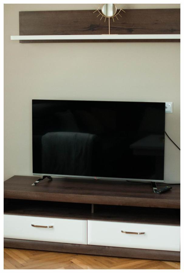 Color 24 Apartament III สตาโลวา โวลา ภายนอก รูปภาพ