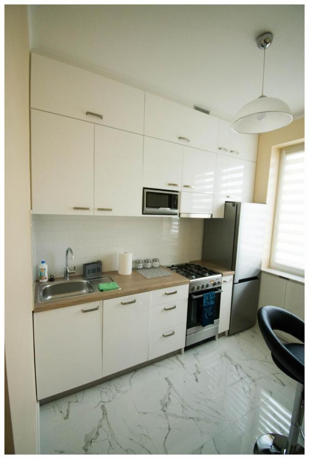 Color 24 Apartament III สตาโลวา โวลา ภายนอก รูปภาพ