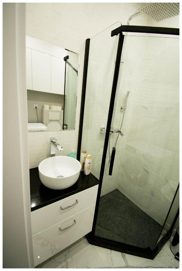 Color 24 Apartament III สตาโลวา โวลา ภายนอก รูปภาพ