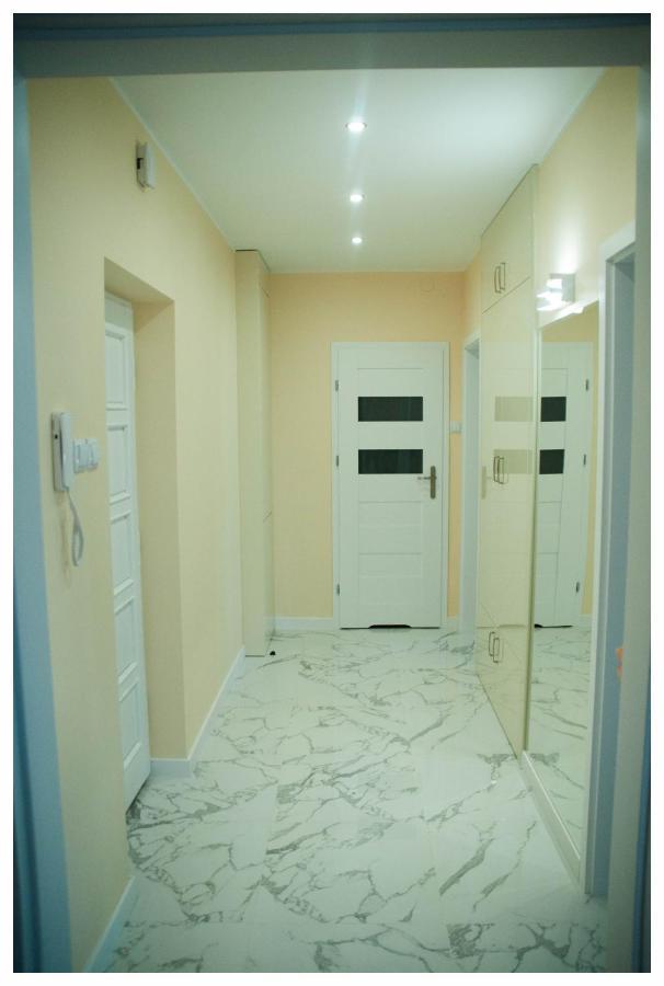 Color 24 Apartament III สตาโลวา โวลา ภายนอก รูปภาพ